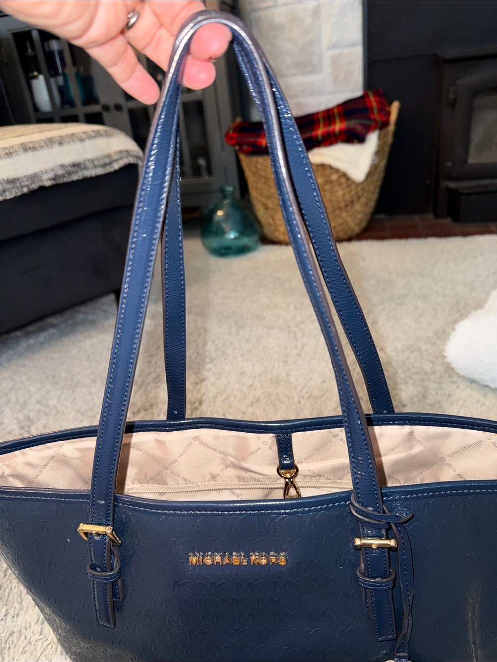 Michael Kors Navy Embossed MK jet set Tote luxury business casual cozy feminine - Picture 8 of 12